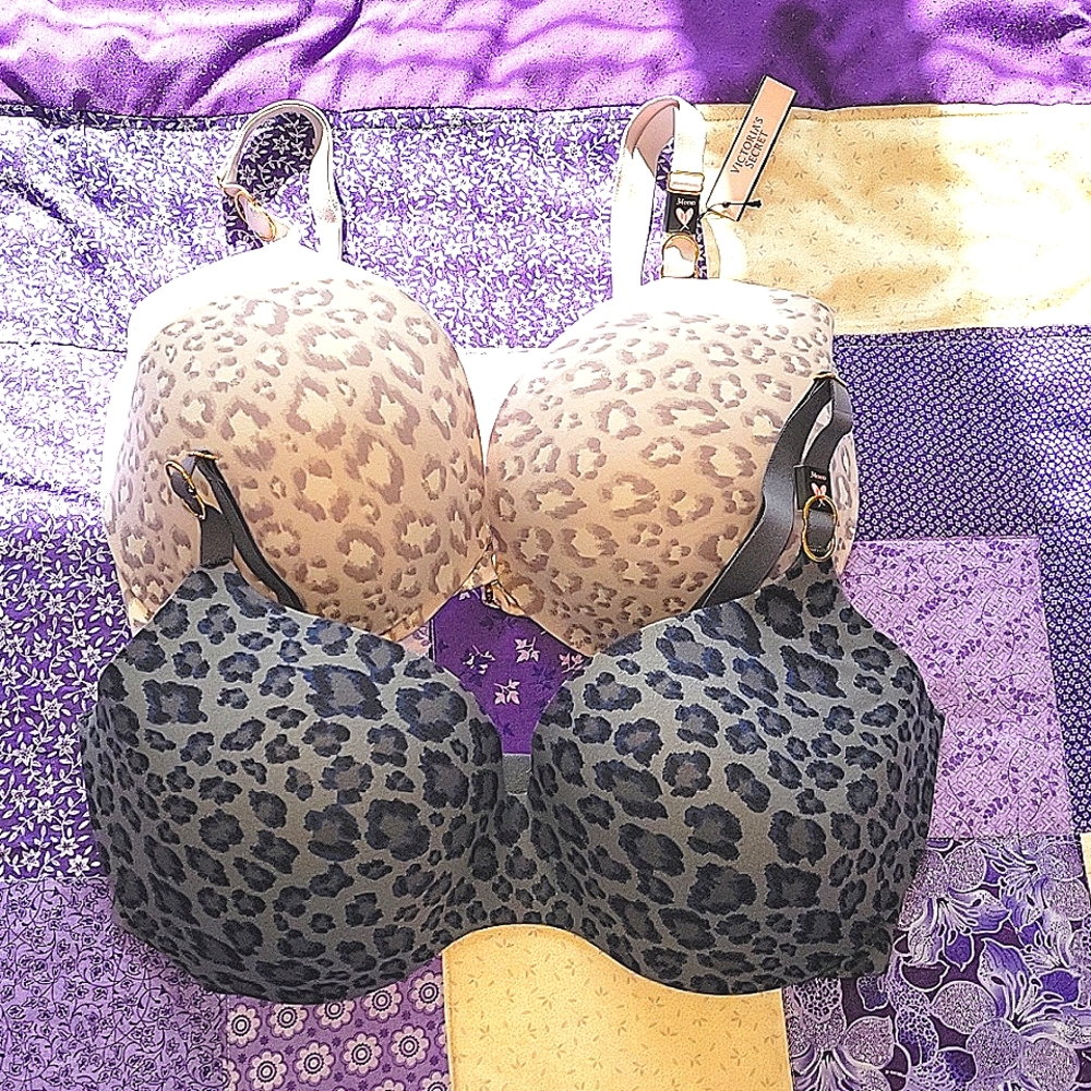Victoria's Secret Incredible bras 34DDD